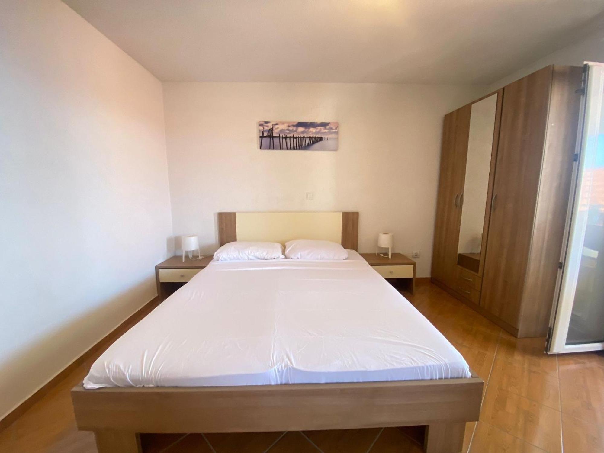 Seaside Secluded Apartments Cove Tvrdni Dolac, Hvar - 12655 Gdinj Oda fotoğraf